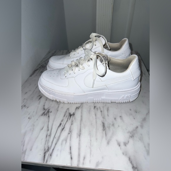 Women’s Sneakers (Nike Af1 Pixel) - Picture 3 of 4